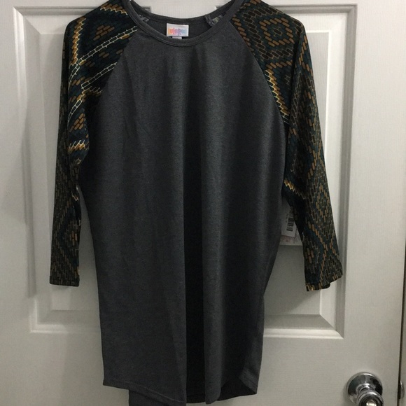🎉❤️BEAUTIFUL BNWT LULAROE MEDIUM RANDY TOP❤️🎉 - Picture 5 of 8